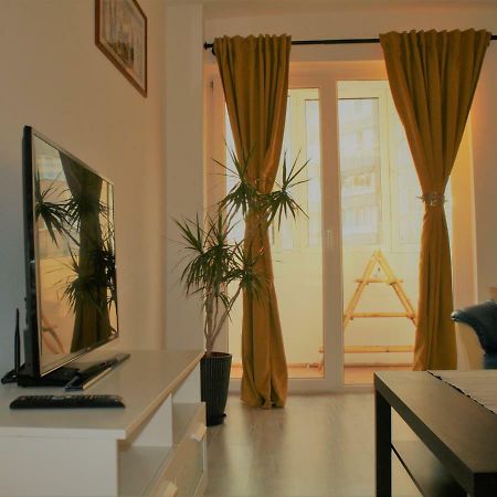 Târgu-Mureş Casa Peterfi - Apartment With 3 Bedrooms And Spacious Living Room מראה חיצוני תמונה