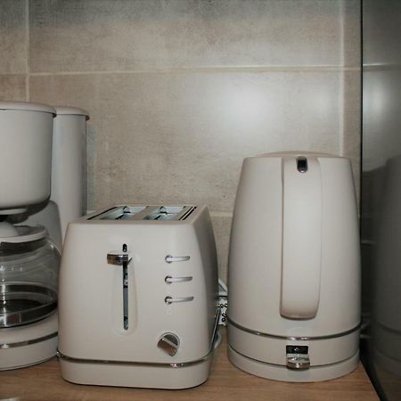 Târgu-Mureş Casa Peterfi - Apartment With 3 Bedrooms And Spacious Living Room מראה חיצוני תמונה