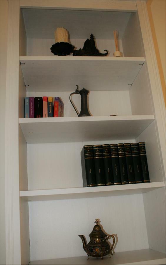 Târgu-Mureş Casa Peterfi - Apartment With 3 Bedrooms And Spacious Living Room מראה חיצוני תמונה