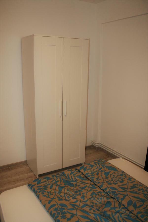 Târgu-Mureş Casa Peterfi - Apartment With 3 Bedrooms And Spacious Living Room מראה חיצוני תמונה
