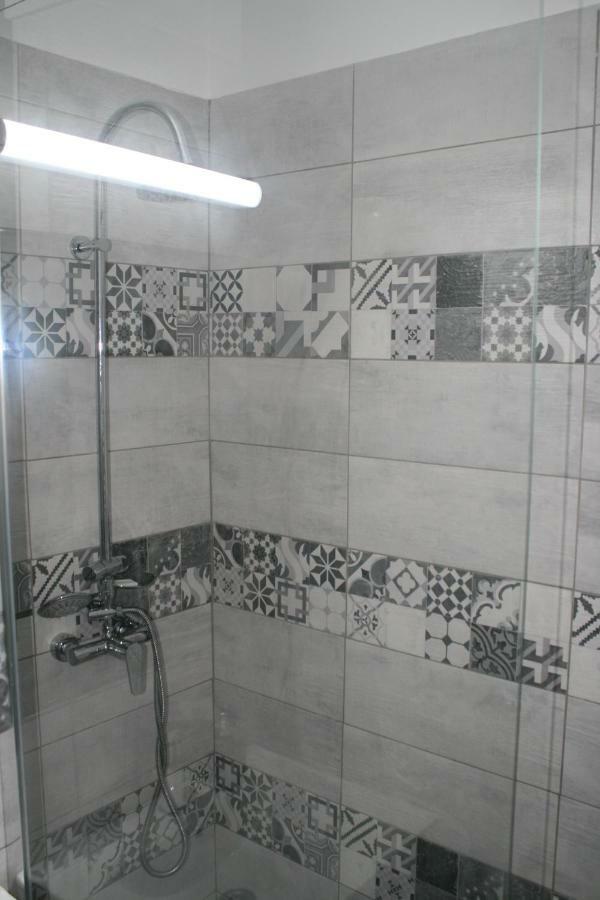 Târgu-Mureş Casa Peterfi - Apartment With 3 Bedrooms And Spacious Living Room מראה חיצוני תמונה