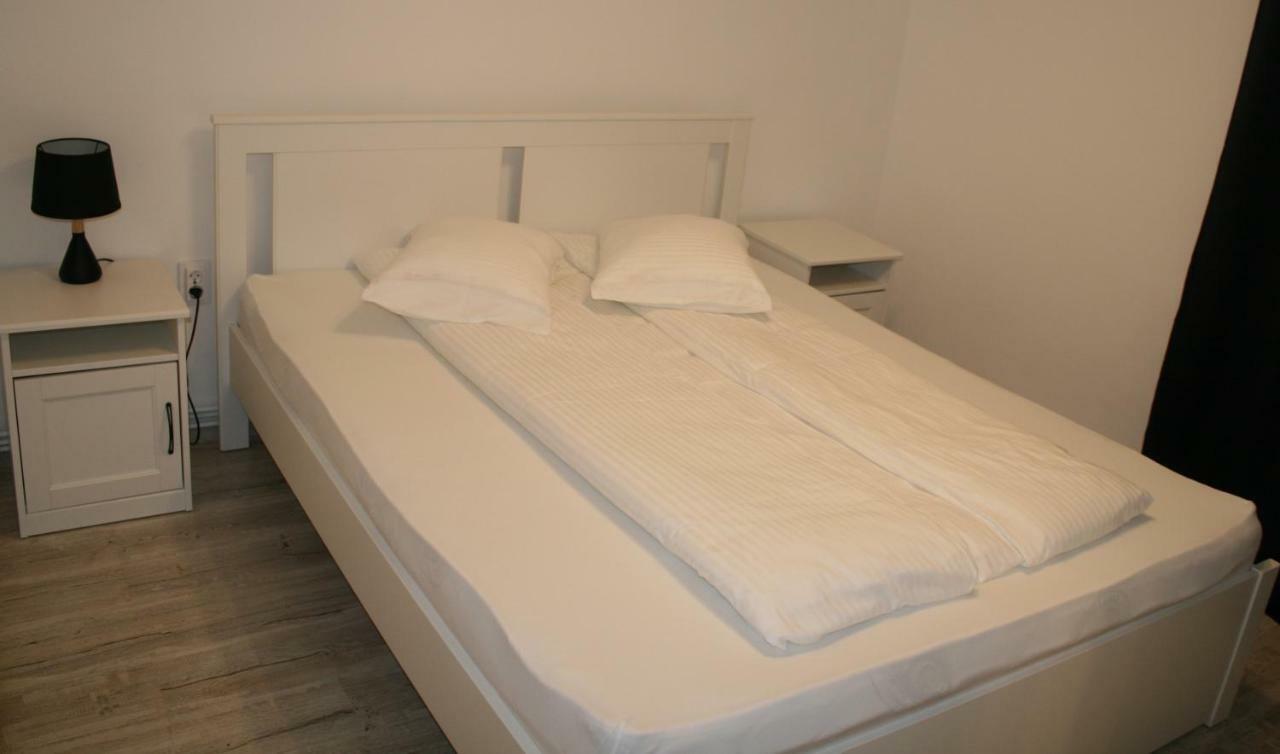 Târgu-Mureş Casa Peterfi - Apartment With 3 Bedrooms And Spacious Living Room מראה חיצוני תמונה